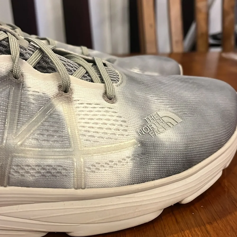 The North Face Flight RKT Shoes Sneakers new Flagstaff Storm Print Men’s Size 14